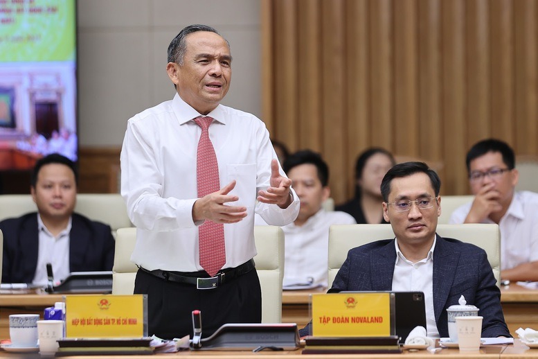 Chủ tịch HoREA Lê Hoàng Châu: Muốn kéo giảm giá nhà phải giảm đồng loạt chi phí, trong đó có một loại chi phí đặc biệt - Ảnh 1