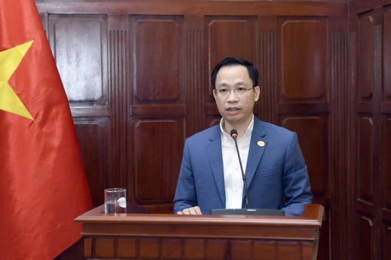 Lãnh đạo Ngân hàng Nhà nước: FED hạ lãi suất có thể làm giảm áp lực tỷ giá, tạo thêm dư địa cho chính sách tiền tệ - Ảnh 1