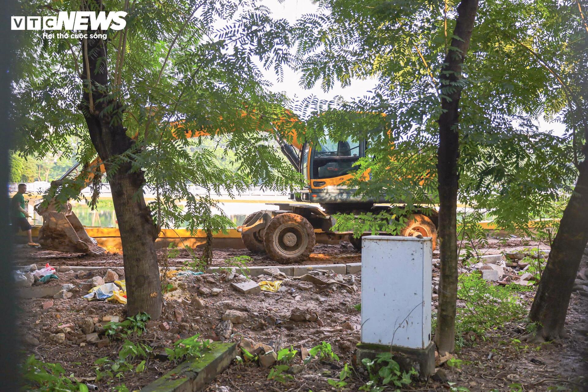 Hà Nội: Công viên Nghĩa Đô 'lột xác', xuất hiện cầu đi bộ hình cây đàn độc đáo - Ảnh 9