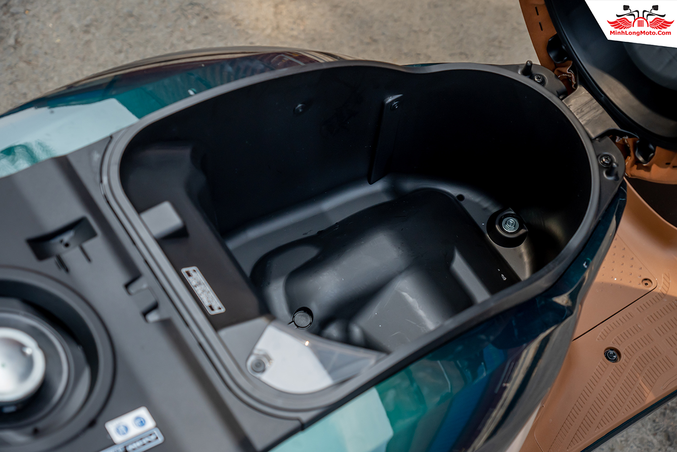 Vừa về đại lý bản đời mới của xe ga Honda đẹp như Vespa: 1 lít xăng đi 45km, có phanh "chống" đường trơn - Ảnh 8