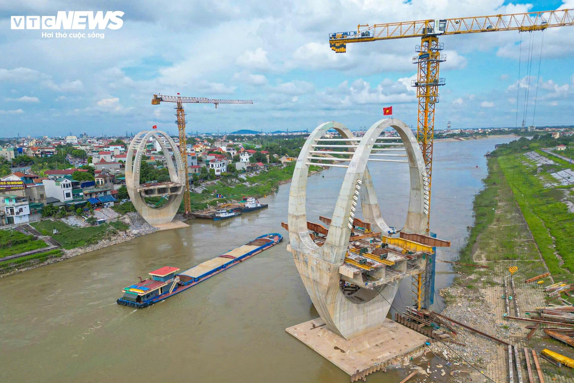 Lộ diện ‘dải lụa giao duyên’ bằng thép vắt qua sông Đuống - Ảnh 3