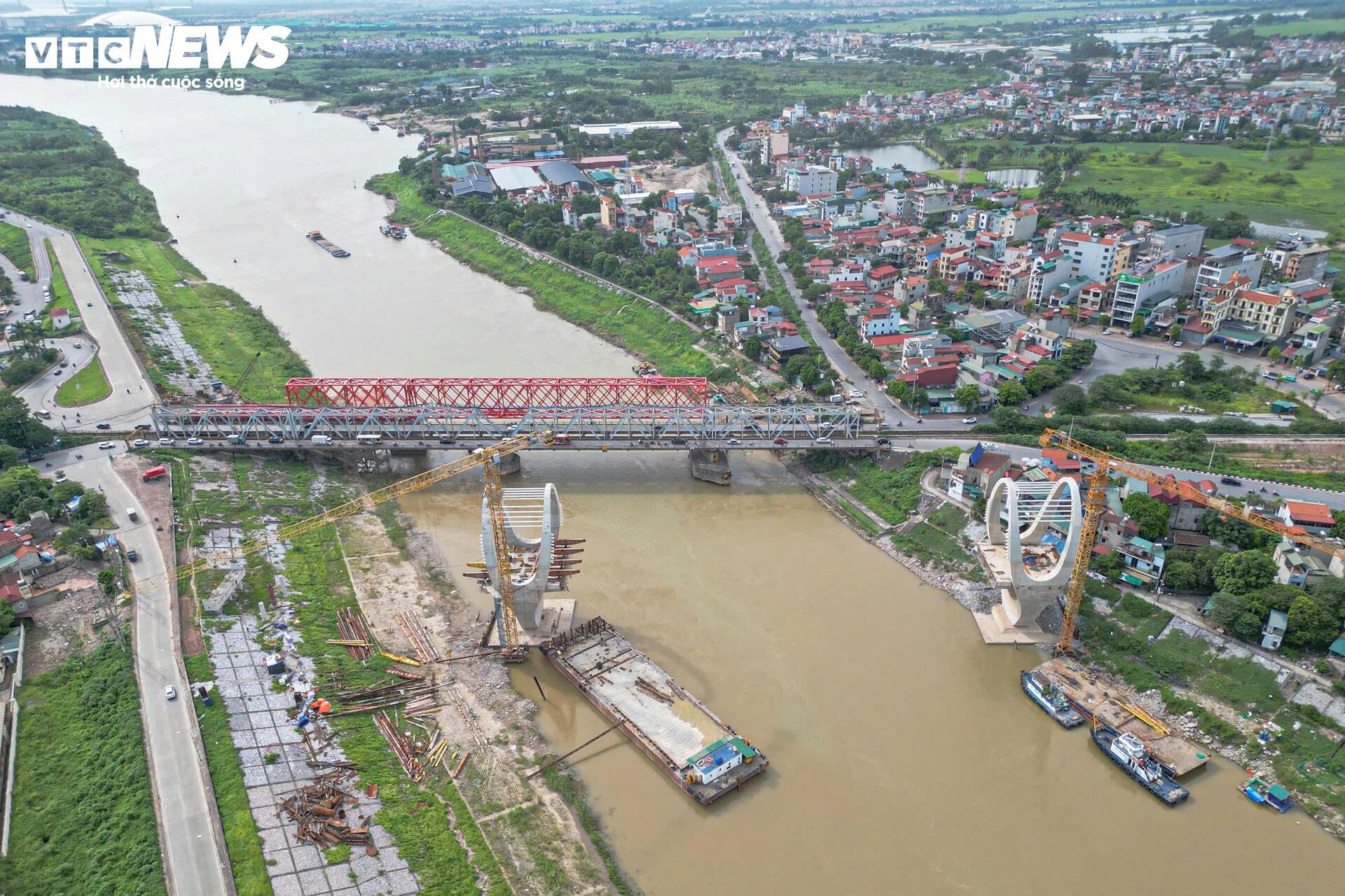 Lộ diện ‘dải lụa giao duyên’ bằng thép vắt qua sông Đuống - Ảnh 17