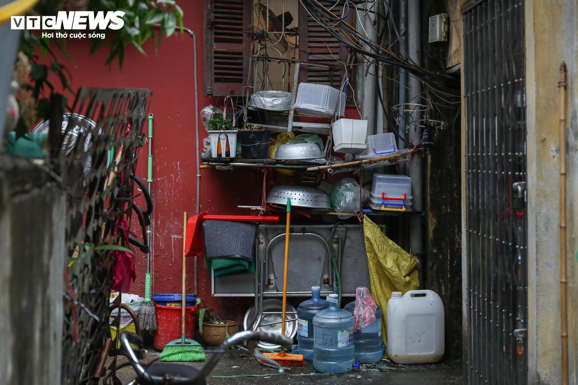 Cận cảnh 59 công trình trên đất vàng Hồ Gươm sắp phải di dời để xây quảng trường - Ảnh 3