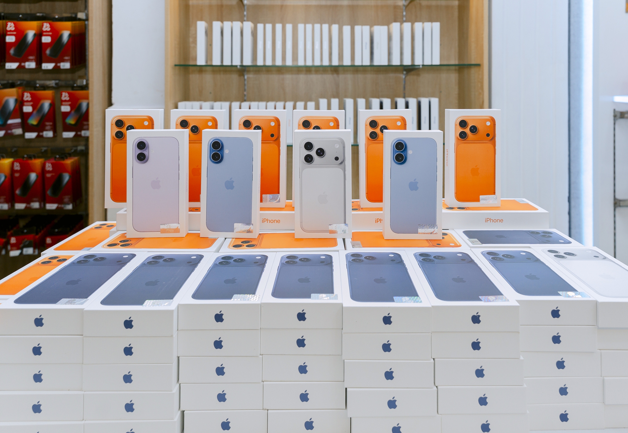 Người Việt chi hàng nghìn tỷ đồng mua iPhone 17 - Ảnh 2