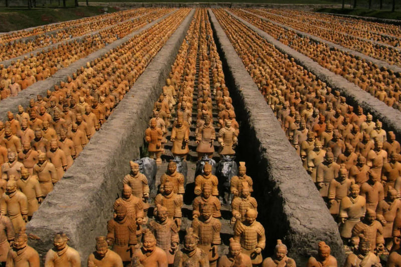 Khi khai quật đội quân đất nung trong lăng Tần Thuỷ Hoàng, chuyên gia đã phạm sai lầm lớn: 15 giây "mất mát" mà Trung Quốc mãi tiếc nuối - Ảnh 1