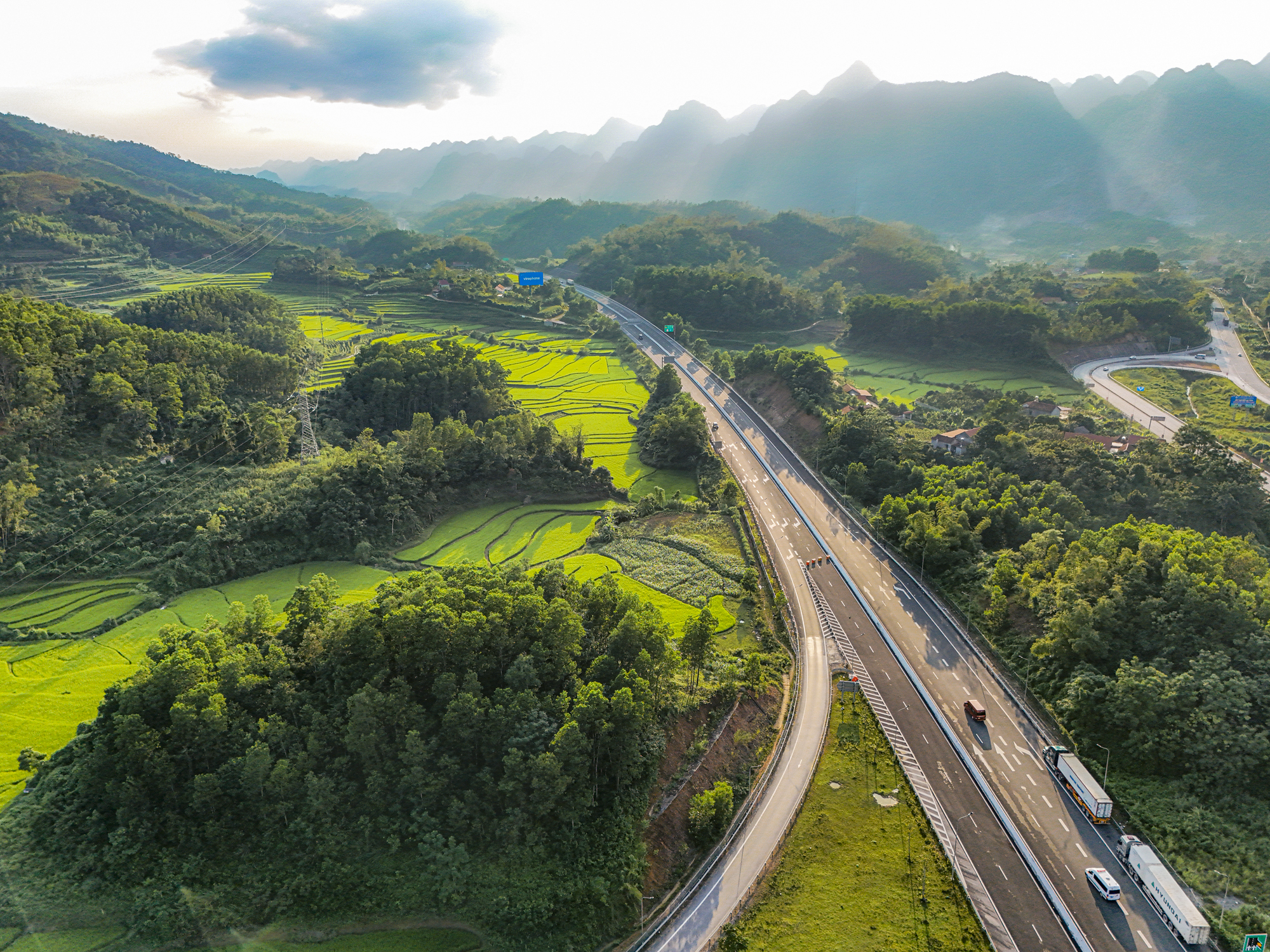 Bộ Xây dựng chỉ đạo “nóng” loạt dự án tại Cao Bằng, Phú Thọ, Quảng Trị, Hà Tĩnh, Đà Nẵng: Trong 1 tuần tới phải hoàn thành nhiều việc quan trọng - Ảnh 2