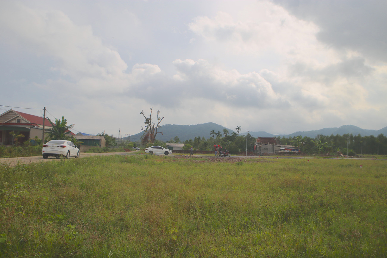 Nguy cơ phá vỡ hạ tầng trong 'cơn sốt ảo' đất nền ở vùng quê Hà Tĩnh - Ảnh 5