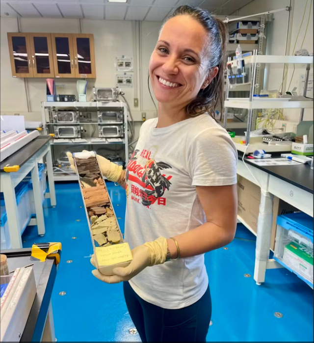 Lộ ổ siêu động đất ở rãnh Nhật Bản: Khoan sâu 7km hé lộ cơ chế sóng thần 2011, cảnh báo thảm họa tái diễn - Ảnh 3