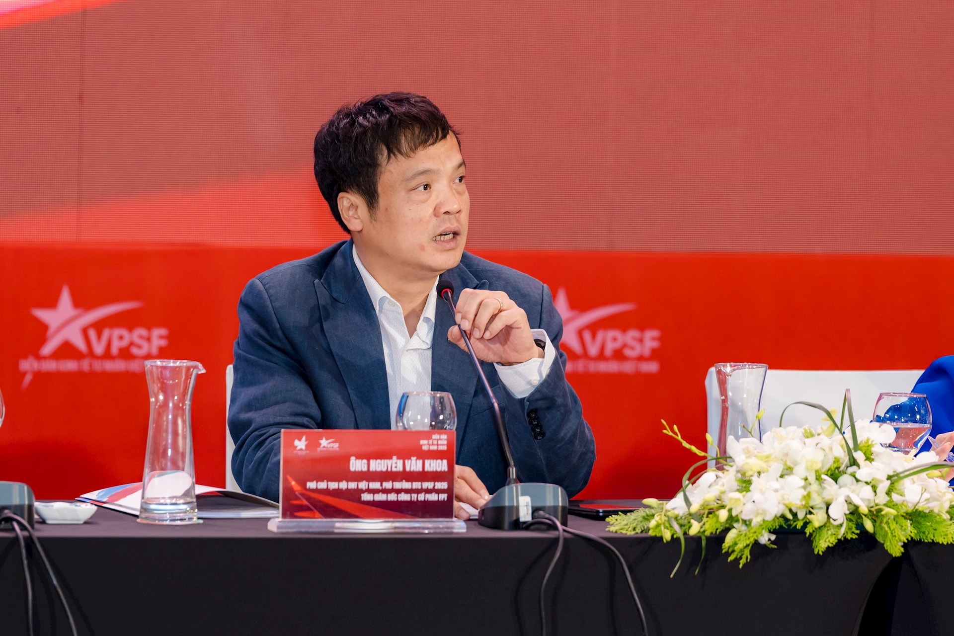 Tổng giám đốc FPT: Doanh nghiệp đang đi chậm hơn Chính phủ trong chuyển đổi số - Ảnh 1