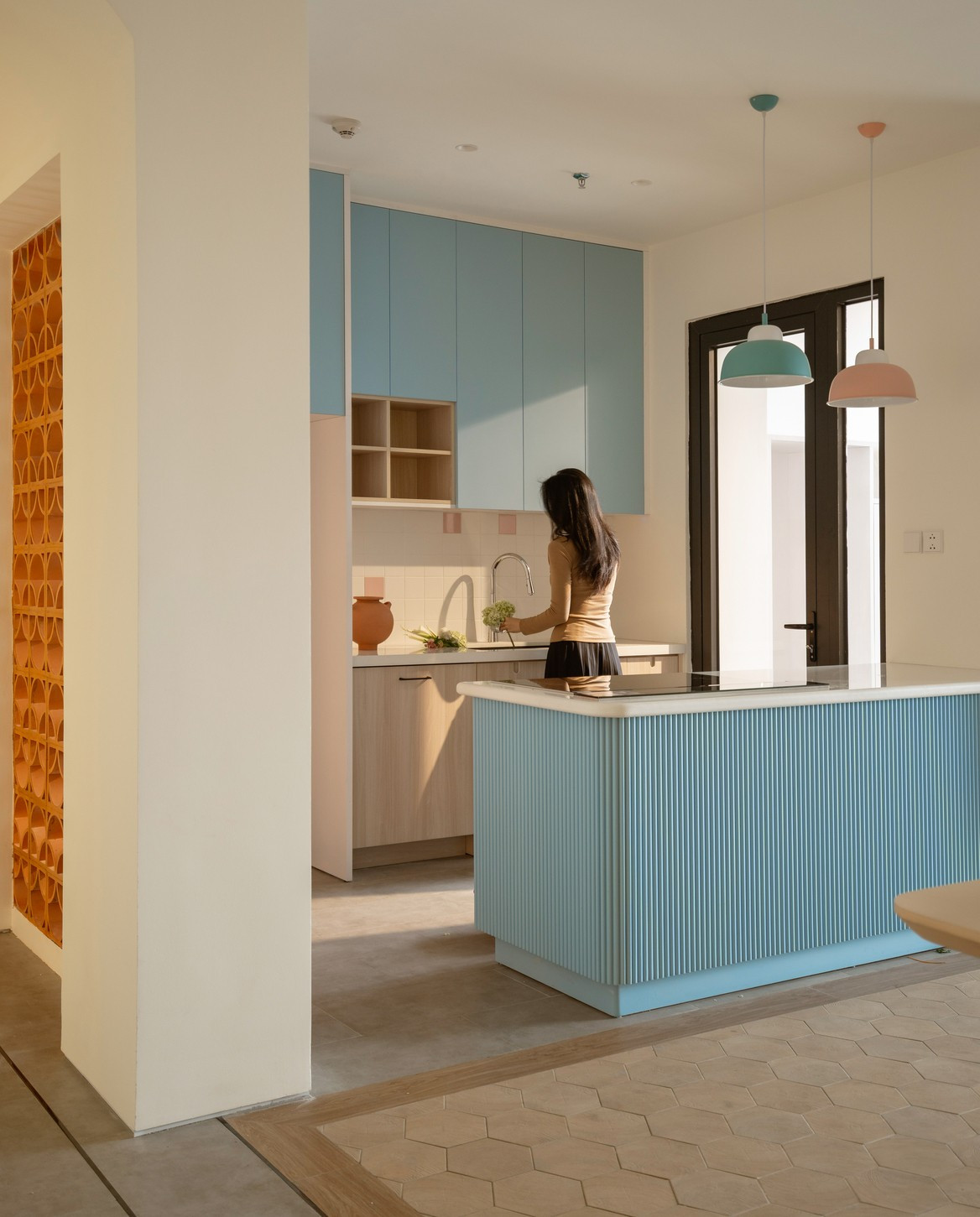 Thiết kế căn hộ 144m2 với gam màu tươi sáng khởi tạo năng lượng tích cực cho gia chủ - Ảnh 6