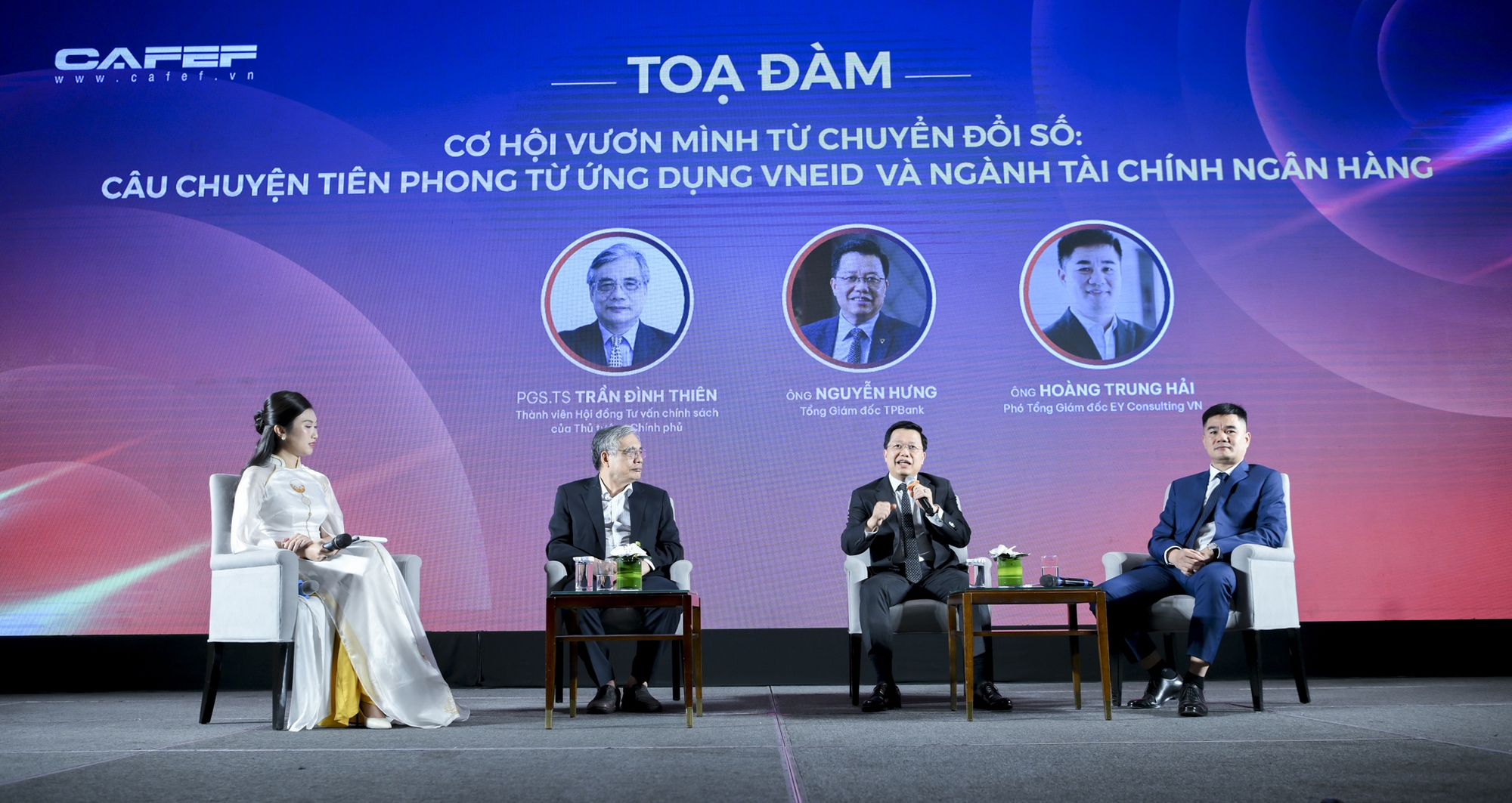 CEO TPBank Nguyễn Hưng: Vì sao món quà 100.000 đồng dịp 2/9 được hưởng ứng lớn, suy cho cùng, nhu cầu của người dân là yếu tố quyết định thành công của chuyển đổi số - Ảnh 2
