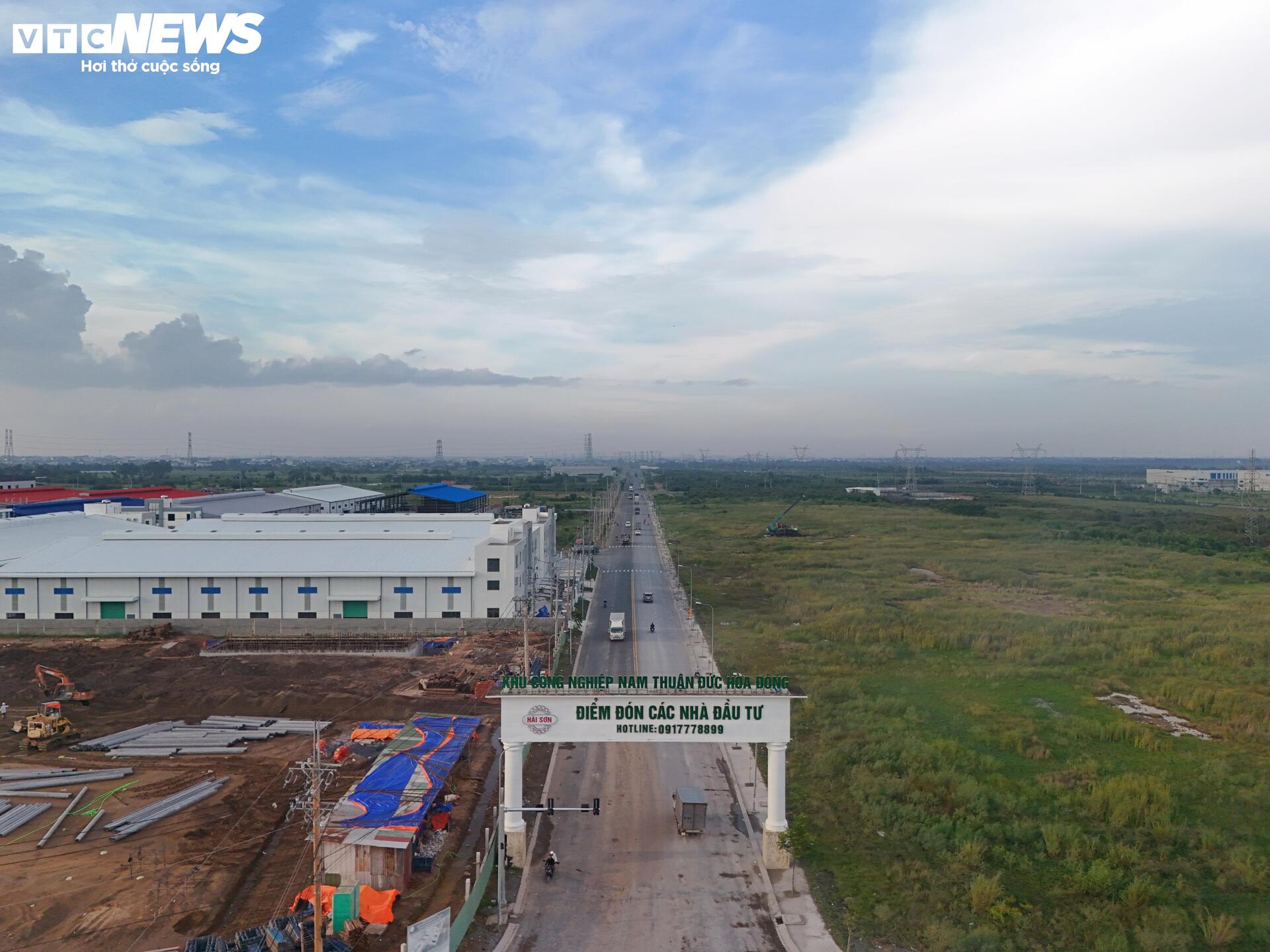 Cận cảnh đường nghìn tỷ kết nối giao thông Tây Ninh với TP.HCM - Ảnh 11