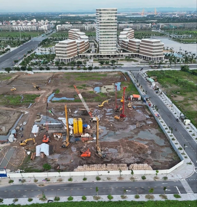 Đại dự án 9 tòa tháp bên bờ sông Cấm của Kinh Bắc dồn dập thi công, Hải Phòng sắp đón thêm siêu tháp cao bậc nhất thành phố - Ảnh 1