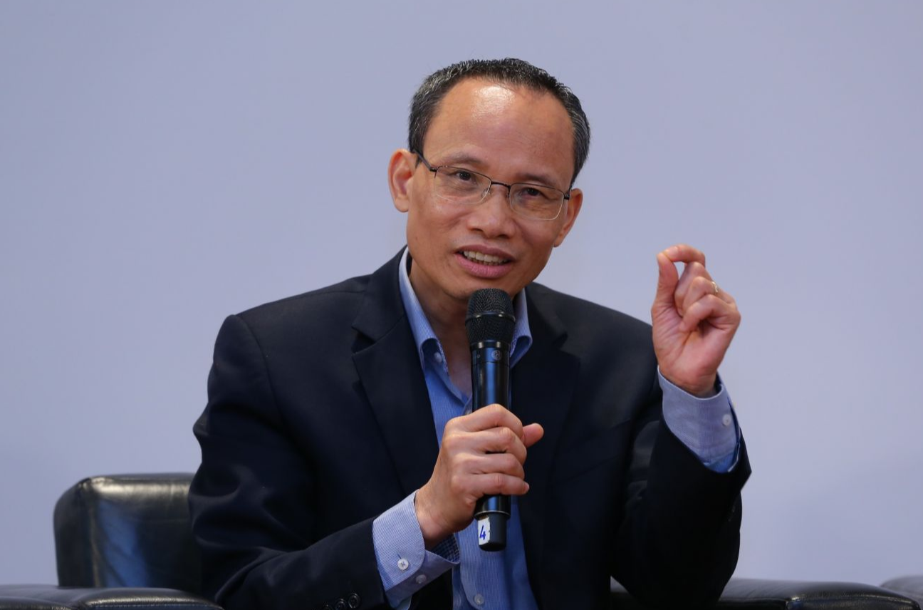 TS. Cấn Văn Lực: Dư địa chính sách tiền tệ của Ngân hàng Nhà nước hiện rất eo hẹp, nếu giảm thêm lãi suất sẽ rất nguy hiểm - Ảnh 1