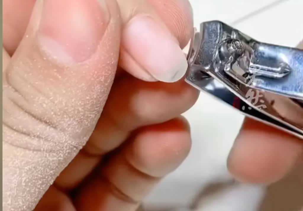 Móng tay được bán với giá cao ở Trung Quốc để làm... dược liệu - Ảnh 4