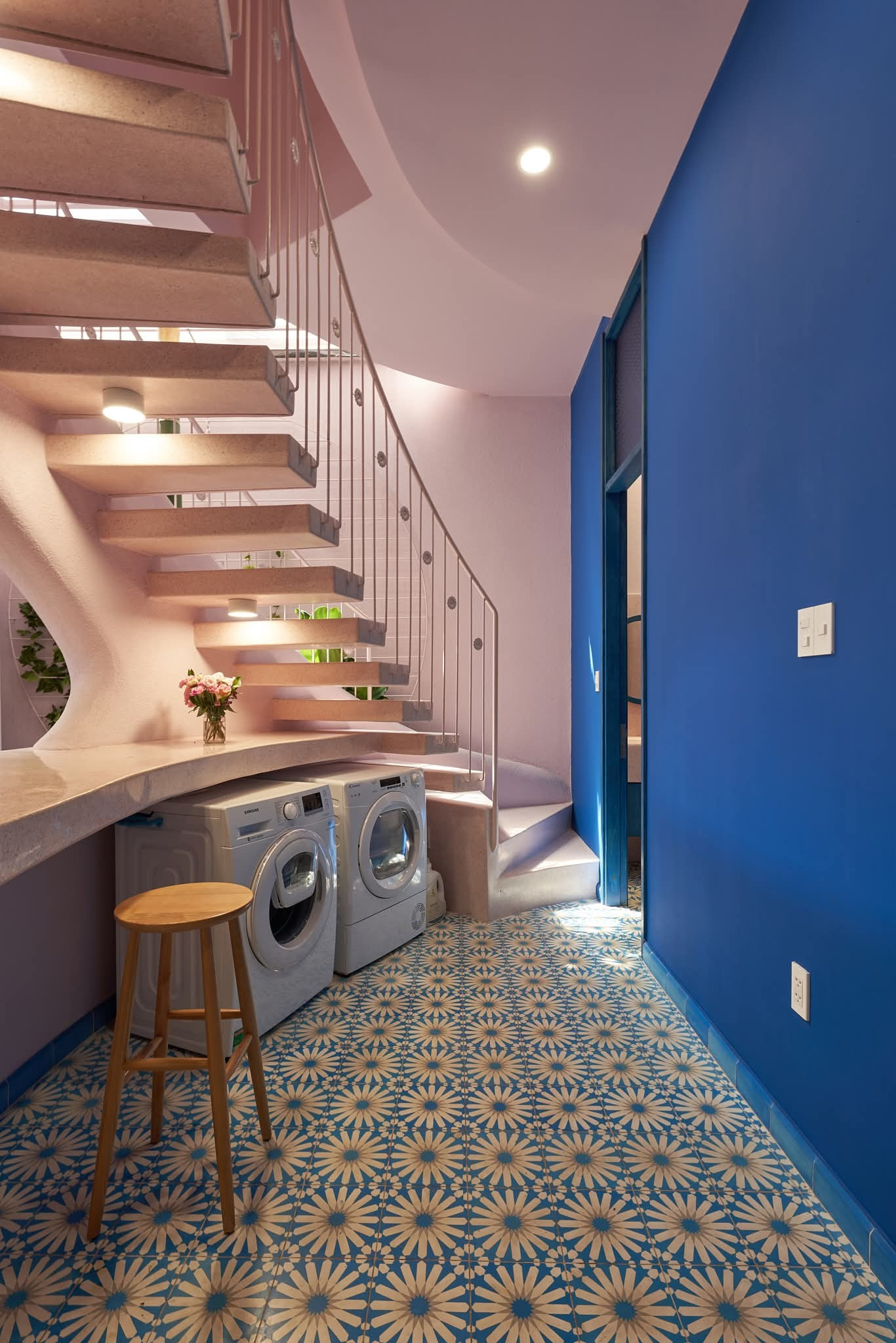 Ngôi nhà 160m2 với gam màu đặc biệt ở TP.HCM - Ảnh 8