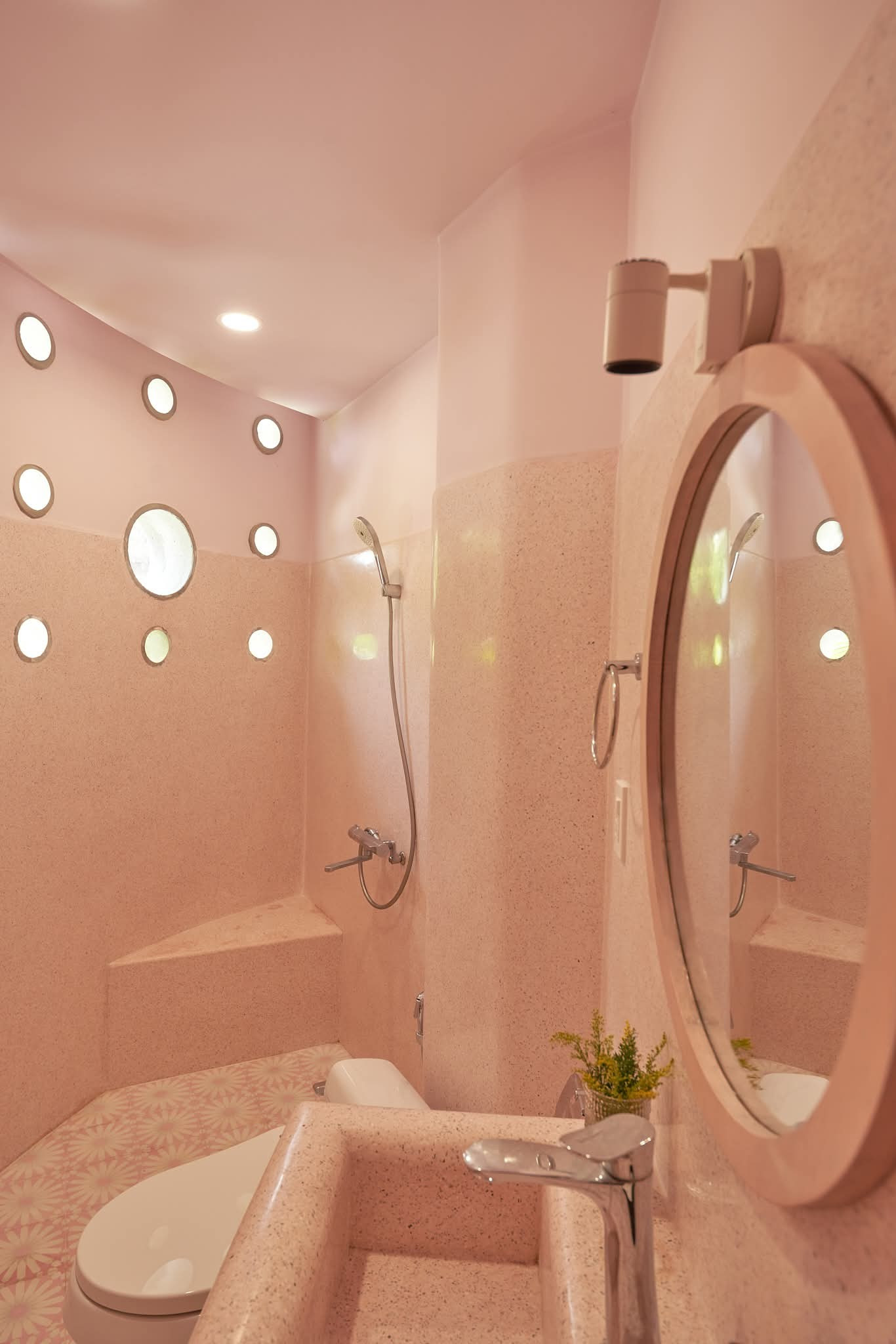 Ngôi nhà 160m2 với gam màu đặc biệt ở TP.HCM - Ảnh 13