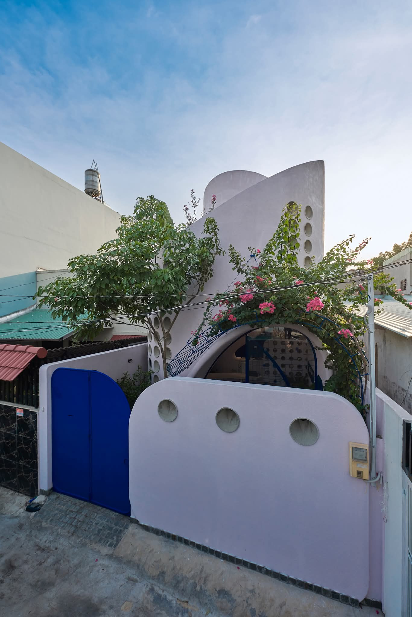 Ngôi nhà 160m2 với gam màu đặc biệt ở TP.HCM - Ảnh 15