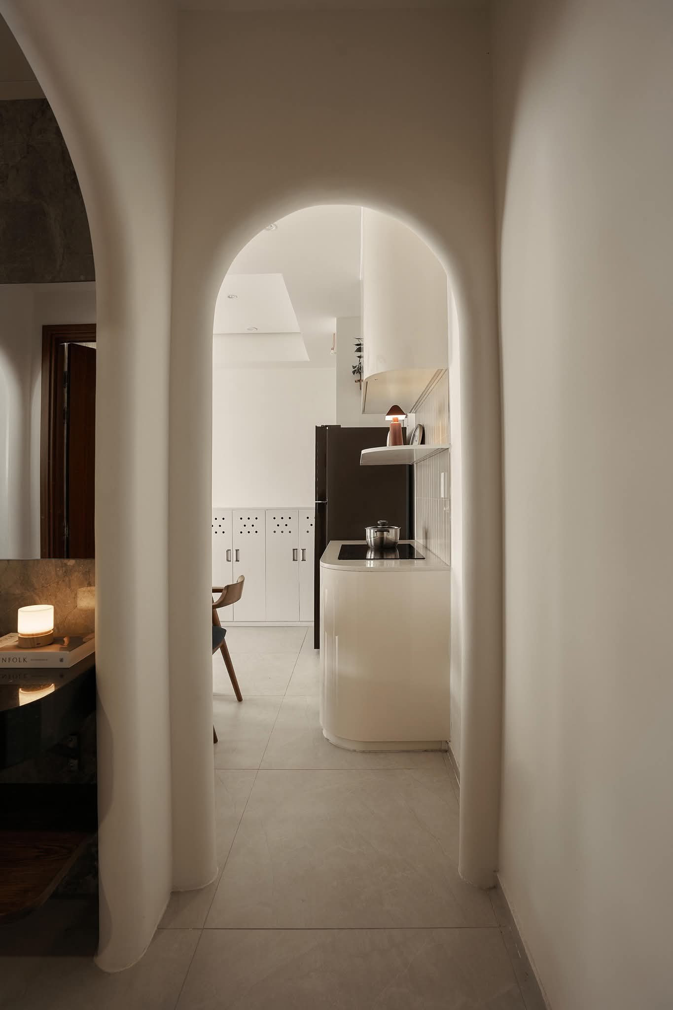 Tối ưu diện tích sử dụng cho căn hộ 64m2 bằng hệ cửa giấu kín - Ảnh 8