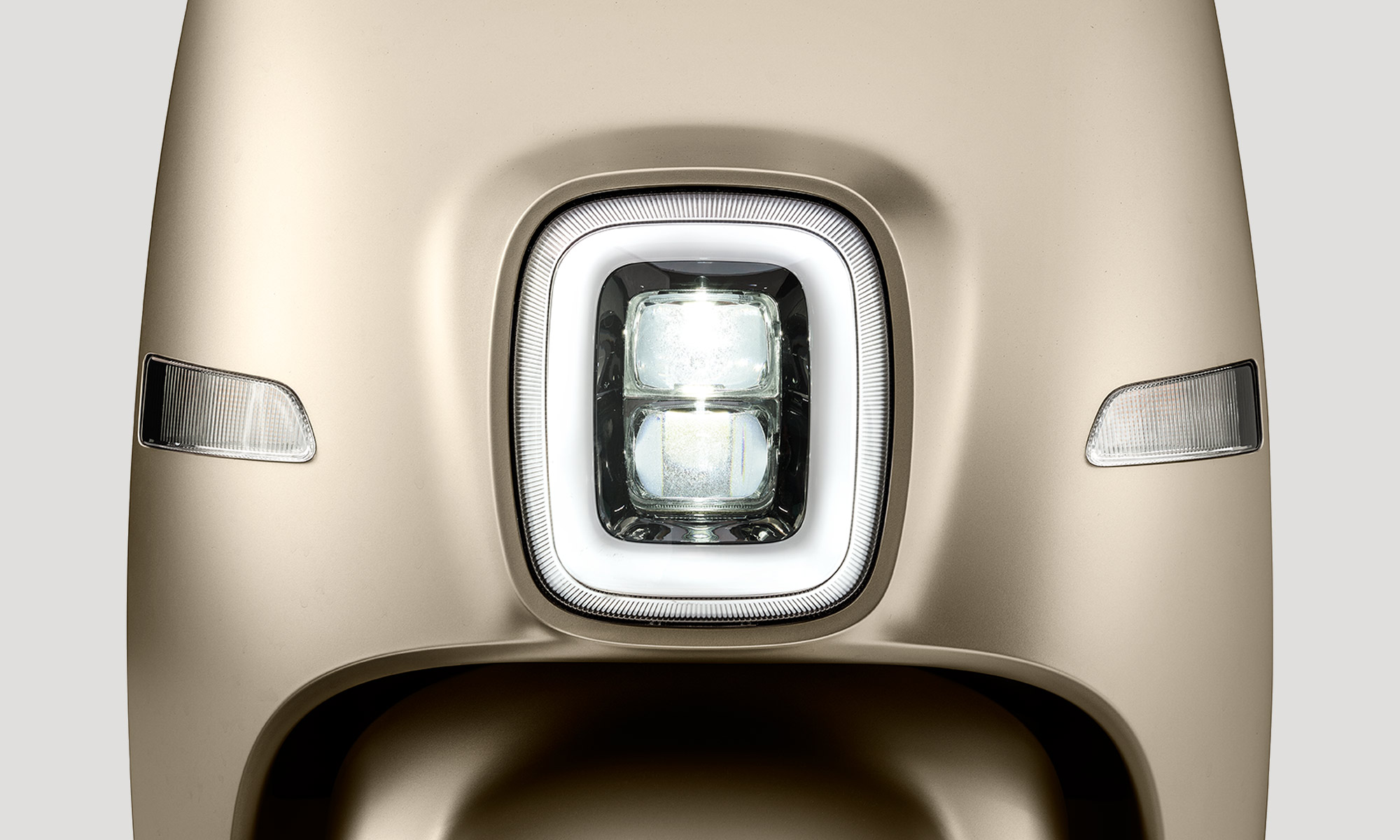 Xe máy điện mới của Yamaha chính thức ra mắt: Có 2 pin kép, chạy tối đa 83 km - Ảnh 2