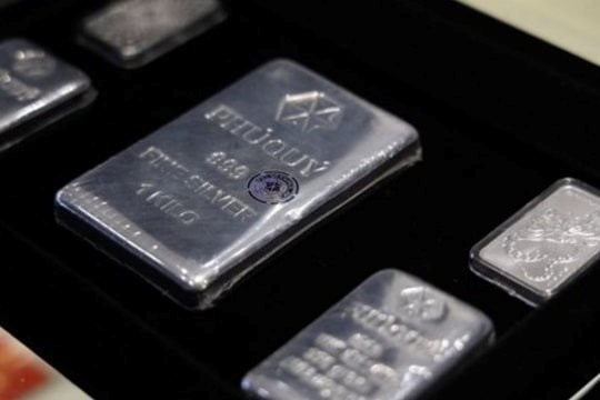 Vàng vượt 130 triệu đồng/lượng nhưng đây mới là kênh đầu tư bùng nổ: Giá liên tục lập đỉnh, dân đầu tư bỏ túi hơn 40% từ đầu năm - Ảnh 4