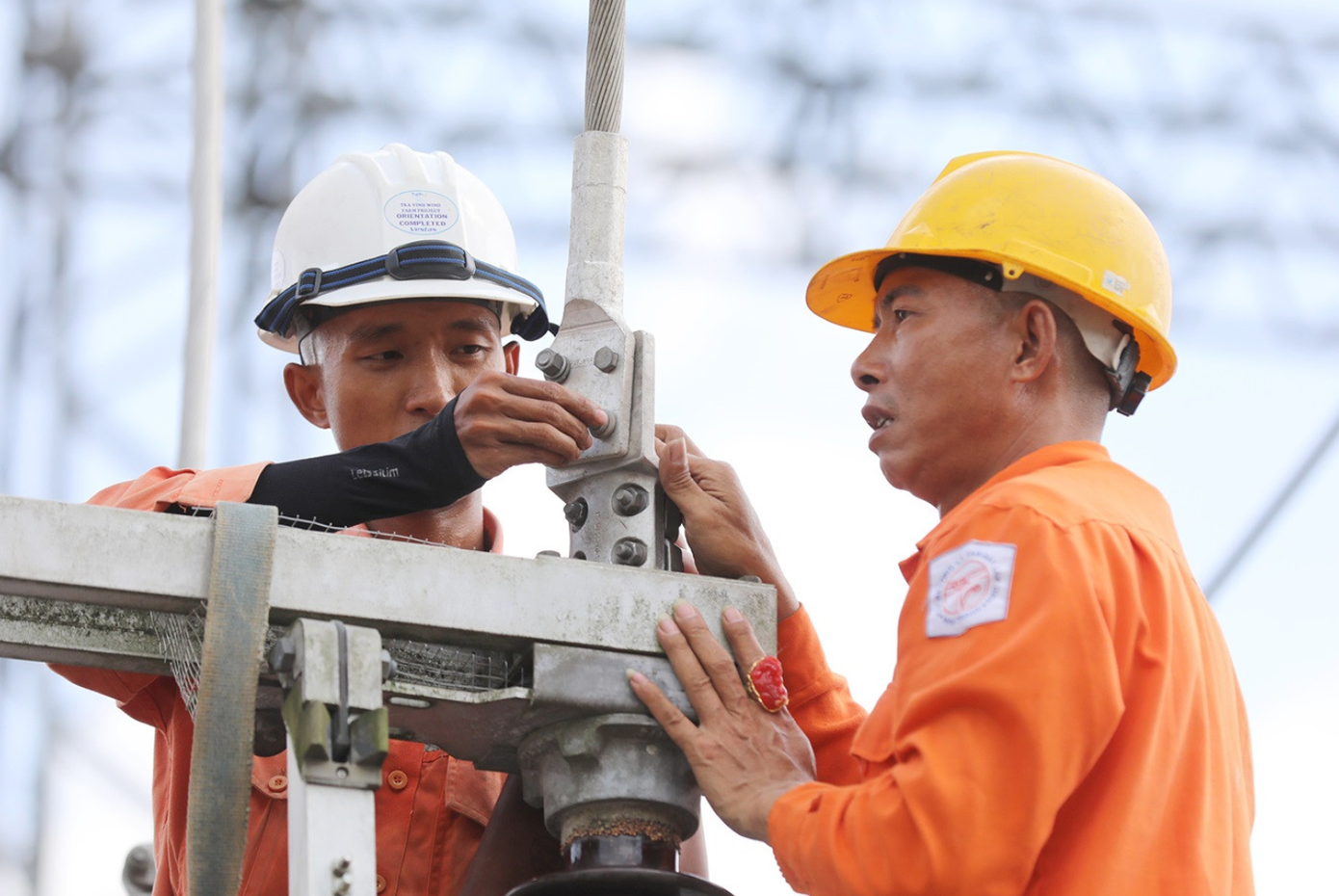 Chuyên gia giải mã lý do hóa đơn tiền điện tăng cao bất thường - Ảnh 2