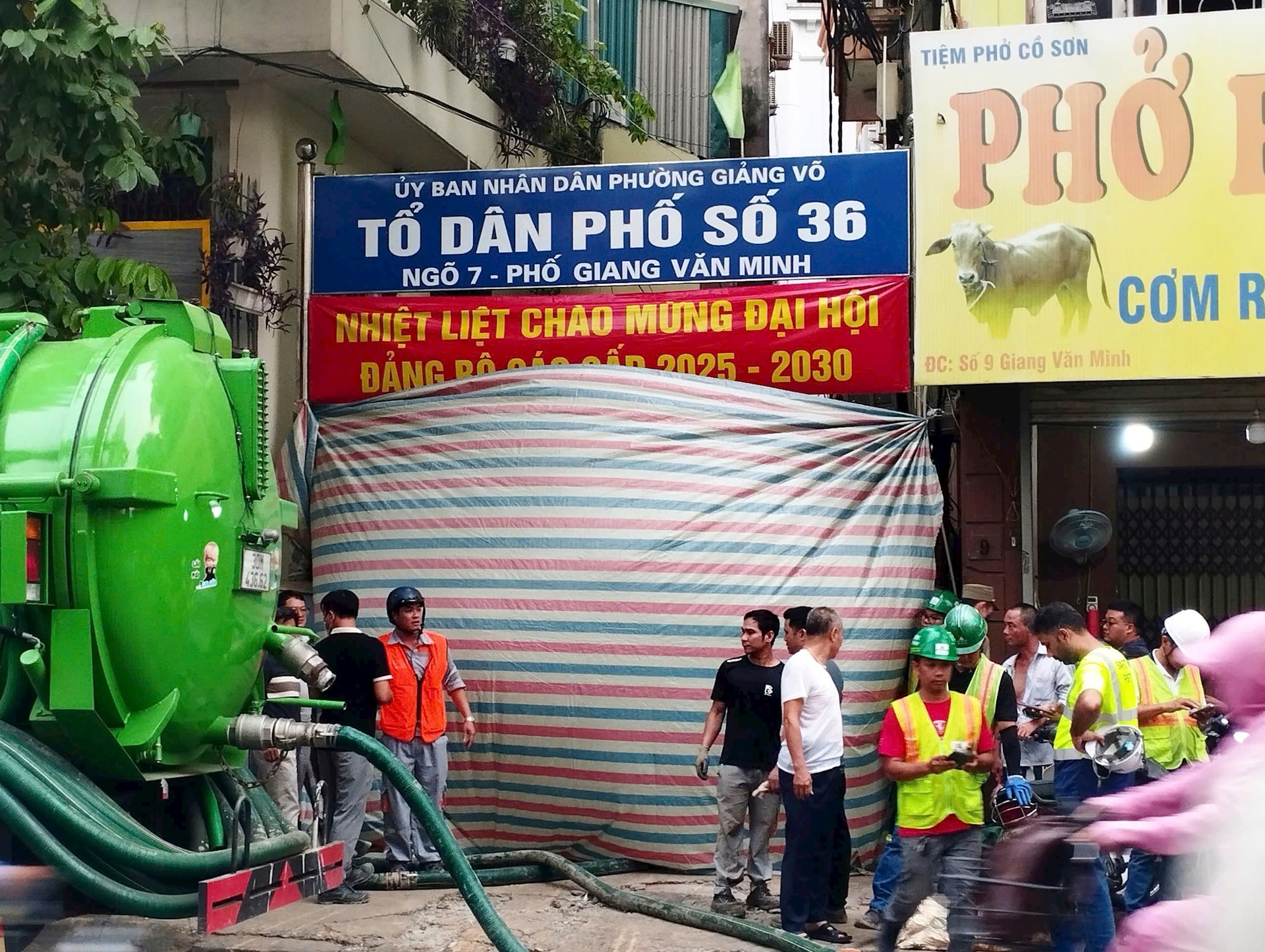 Nhà thầu dự án đường sắt xin lỗi vì hiện tượng trào bùn - Ảnh 1