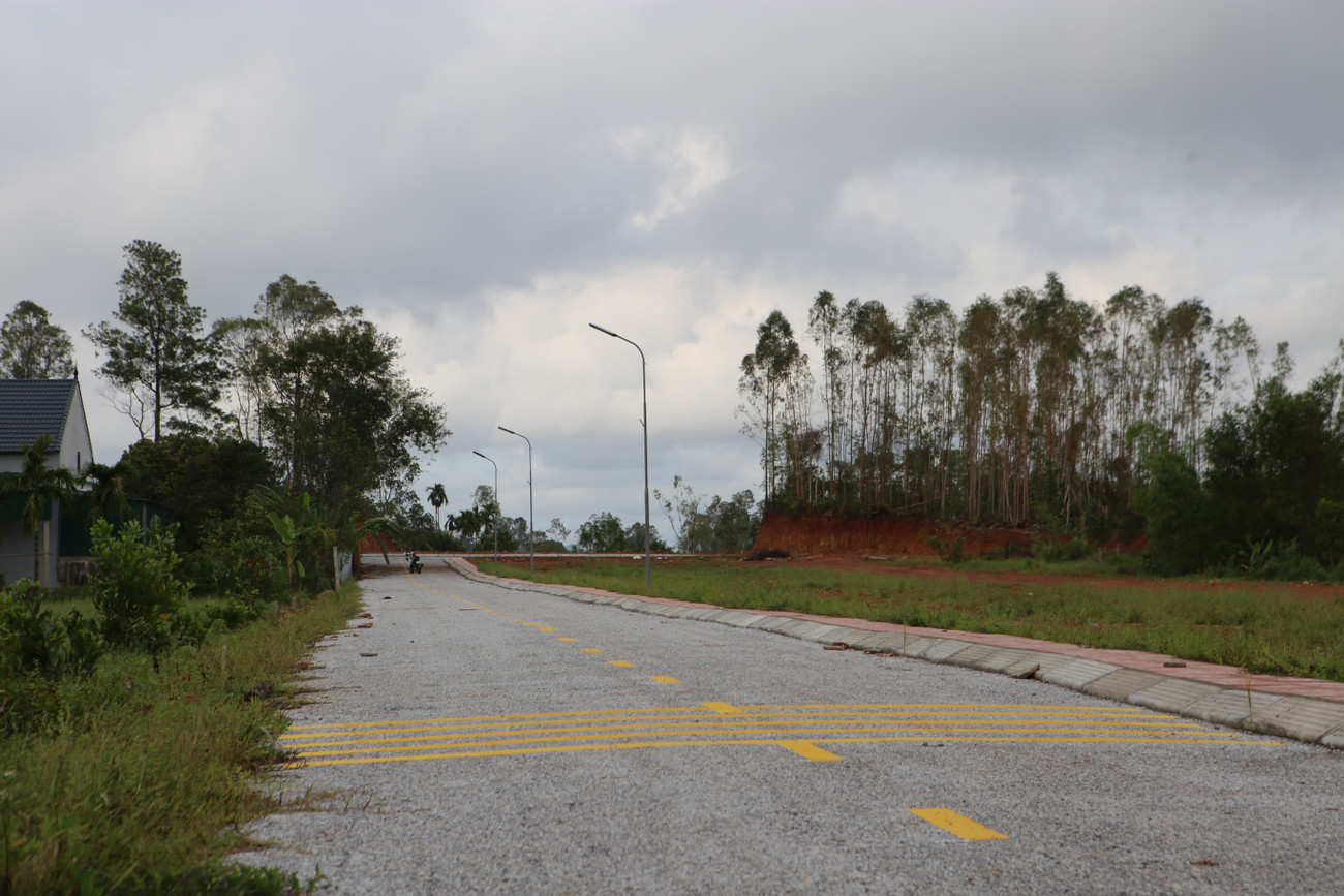 Nguy cơ phá vỡ hạ tầng trong 'cơn sốt ảo' đất nền ở vùng quê Hà Tĩnh - Ảnh 10