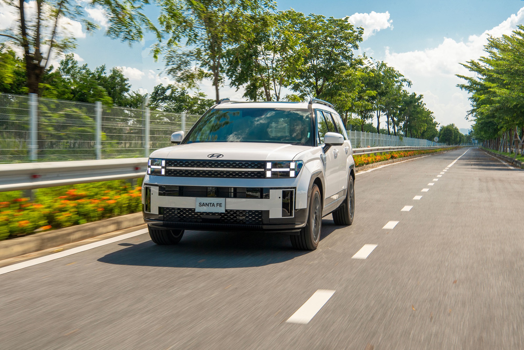 Giá xe Hyundai giảm mạnh tháng Ngâu: Palisade chạm đáy, Accent dễ xuống dưới 400 triệu đồng - Ảnh 3