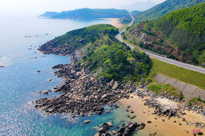 Hà Tĩnh mở đường dự án 17.000 tỷ, khai thác "mỏ vàng" khổng lồ, sẵn có: Người dân và đất nước cùng có lợi - Ảnh 1