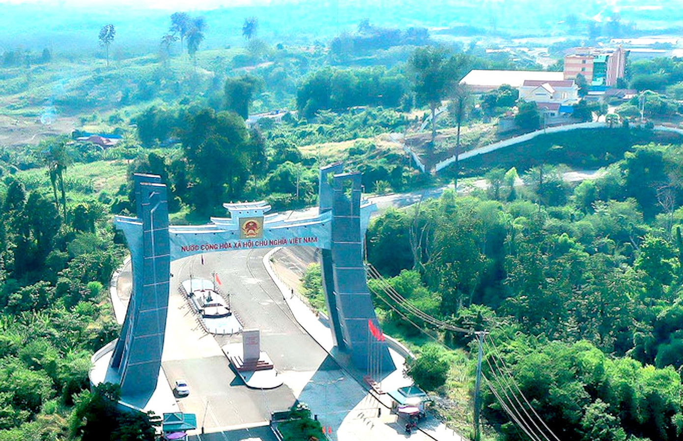 Chủ tịch tỉnh Gia Lai nêu đề xuất về cửa khẩu Lệ Thanh - Ảnh 3