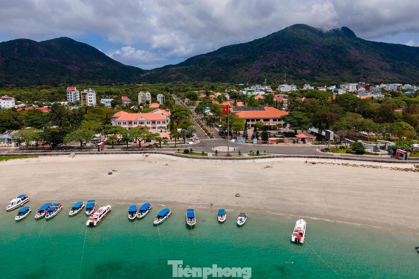 Chuyển 2.000 m2 rừng phòng hộ xây dựng hạ tầng trung tâm Côn Đảo - Ảnh 3