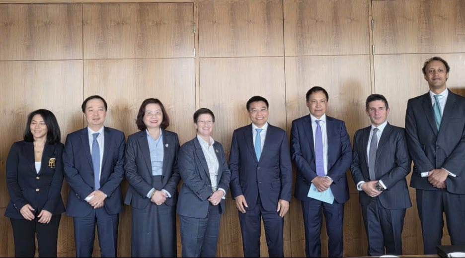 Nóng: Bộ trưởng Bộ Tài chính Nguyễn Văn Thắng làm việc với lãnh đạo Sở GDCK London và FTSE Russell - Ảnh 3