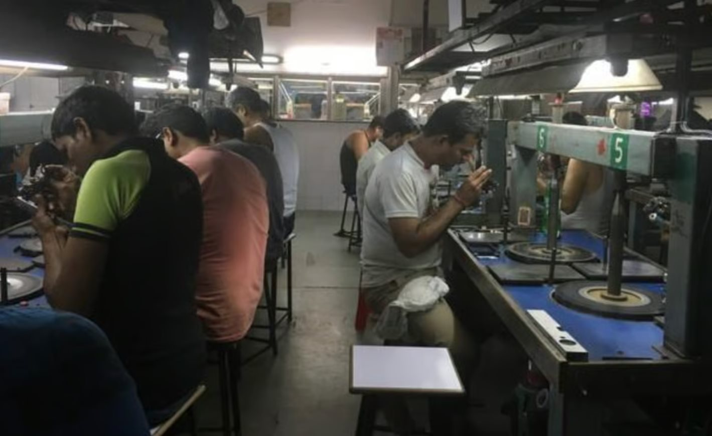 Buồn của nền kinh tế chủ chốt BRICS: Ngành đứng top lao đao vì đòn thuế Mỹ, đơn hàng đóng băng 2 tháng, nhà máy đóng cửa, 100.000 lao động có nguy cơ mất việc - Ảnh 1