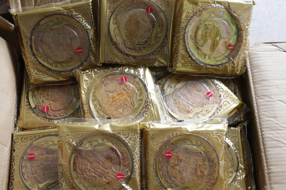 Phát hiện gần 4.200 chiếc bánh trung thu không rõ nguồn gốc xuất xứ - Ảnh 2