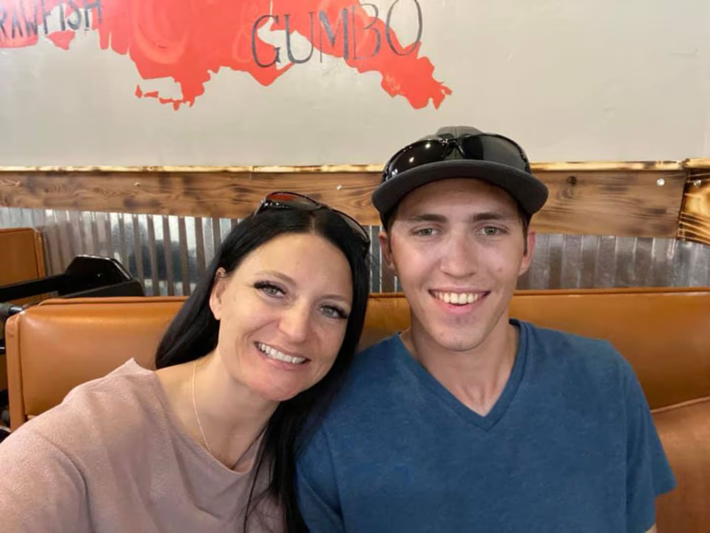 Tyler Robinson không nhận tội giết đồng minh của tổng thống Mỹ Donald Trump - Ảnh 1