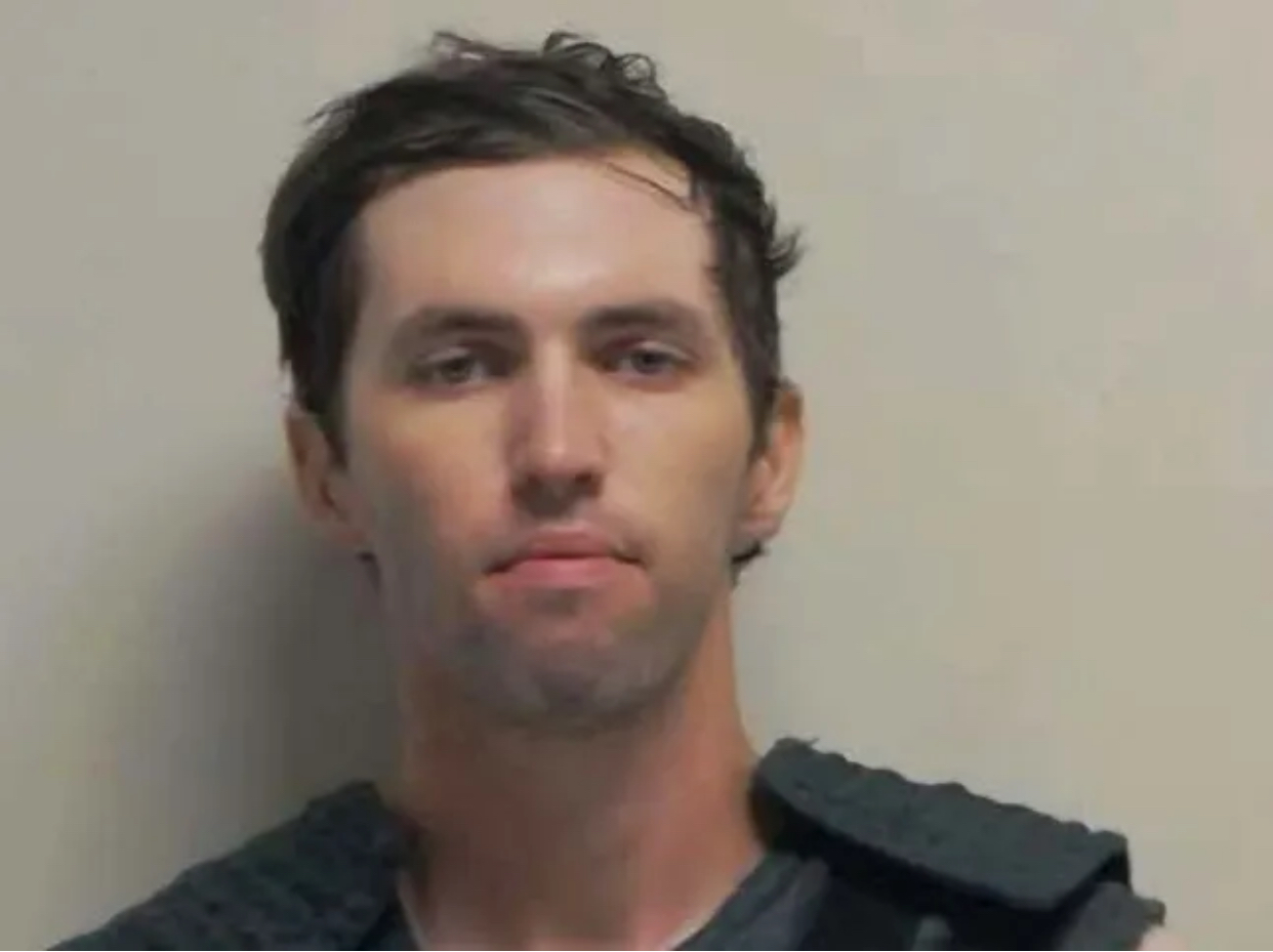 Phát hiện quan trọng về nghi phạm sát hại đồng minh của Tổng thống Donald Trump - Ảnh 1