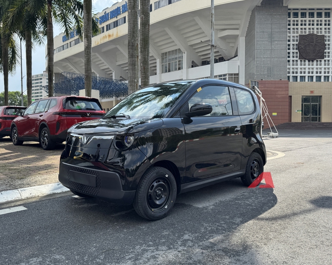 VinFast Minio Green 'không che' tại Hà Nội: Giá 269 triệu, cụm đèn ‘ăn tiền’, chìa khoá cơ, dân độ xe thoả sức sáng tạo - Ảnh 1