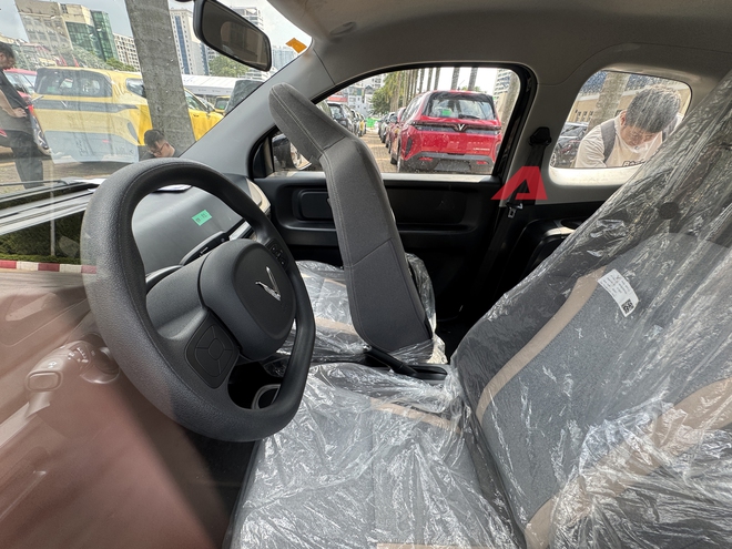 VinFast Minio Green 'không che' tại Hà Nội: Giá 269 triệu, cụm đèn ‘ăn tiền’, chìa khoá cơ, dân độ xe thoả sức sáng tạo - Ảnh 6