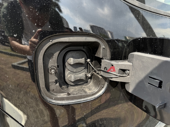 VinFast Minio Green 'không che' tại Hà Nội: Giá 269 triệu, cụm đèn ‘ăn tiền’, chìa khoá cơ, dân độ xe thoả sức sáng tạo - Ảnh 21