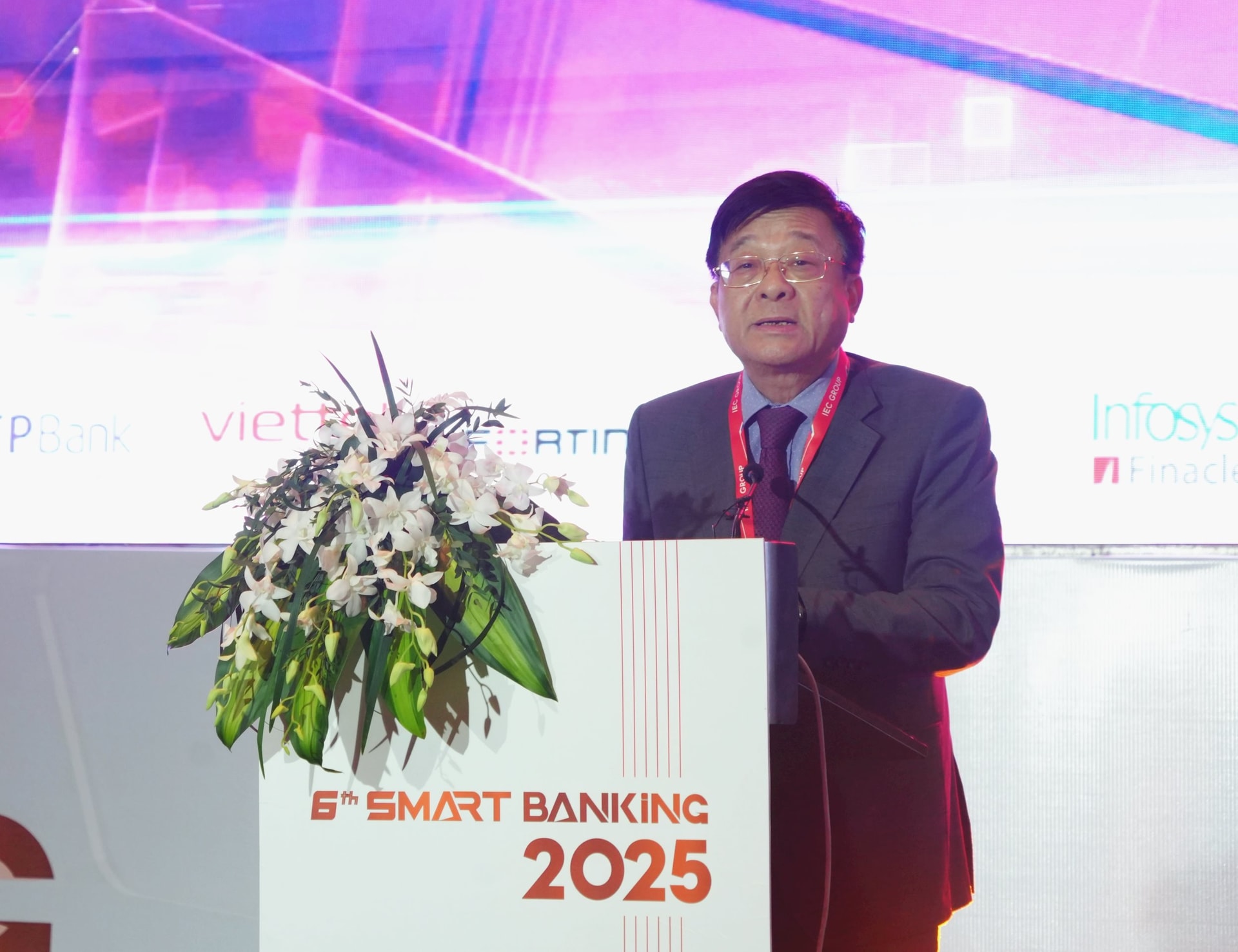 TS. Nguyễn Quốc Hùng: Hướng tới hệ sinh thái ngân hàng số bền vững, đổi mới nhưng an toàn, cá nhân hóa nhưng bảo vệ quyền riêng tư - Ảnh 1