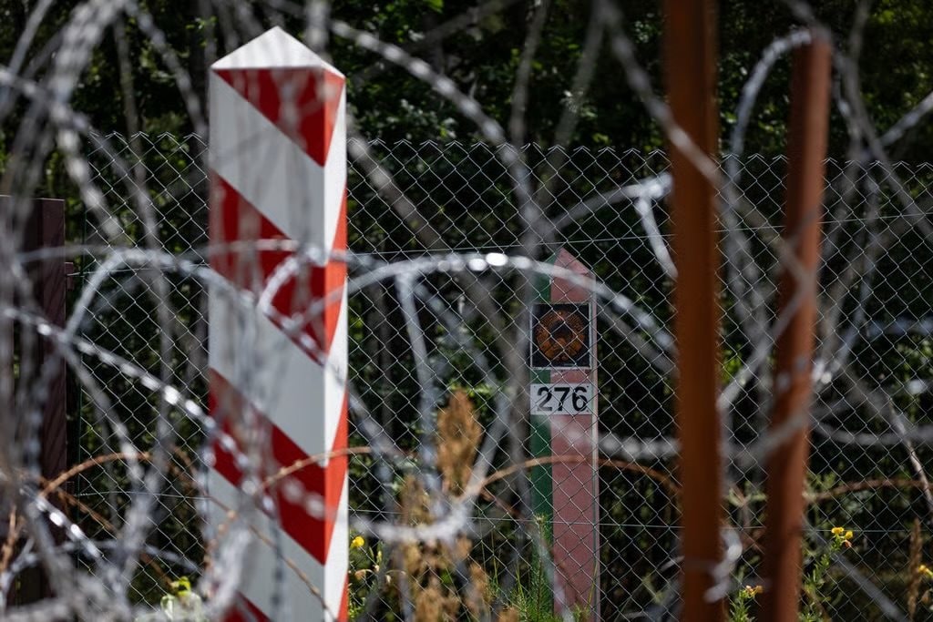 Đột ngột đóng cửa biên giới với đồng minh của Nga, một quốc gia châu Âu 'giáng đòn' vào tuyến thương mại huyết mạch 30 tỷ USD giữa Trung Quốc và EU - Ảnh 1