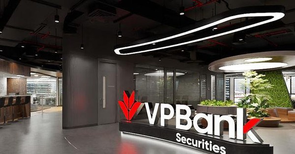 Chứng khoán VPBankS chốt giá IPO 33.900 đồng/cp, định giá 2,4 tỷ USD