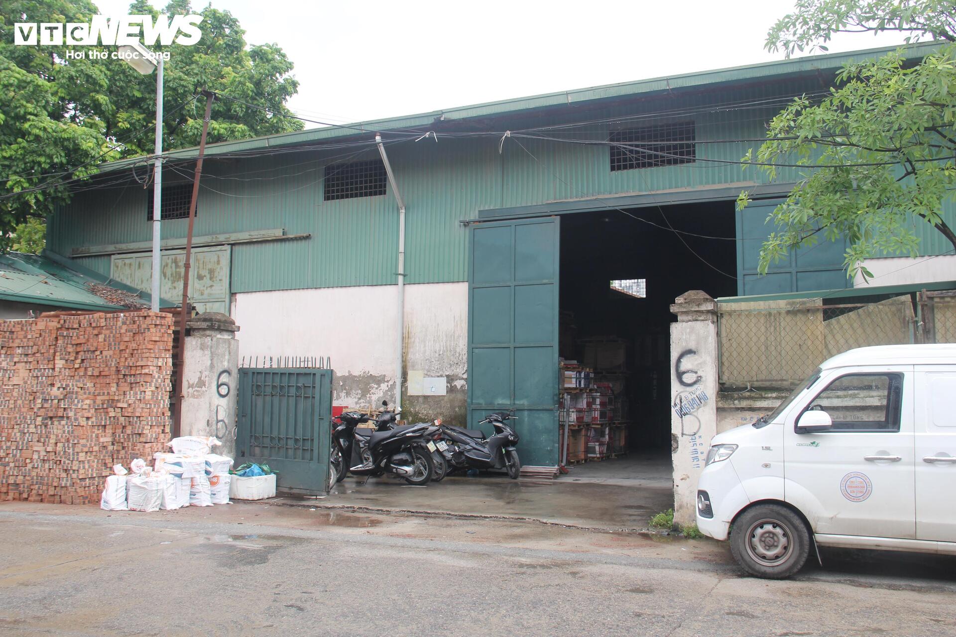 Bị lừa mất tiền, người mua nhà ở xã hội vẫn nghĩ ‘cò’ đã giúp mình - Ảnh 1