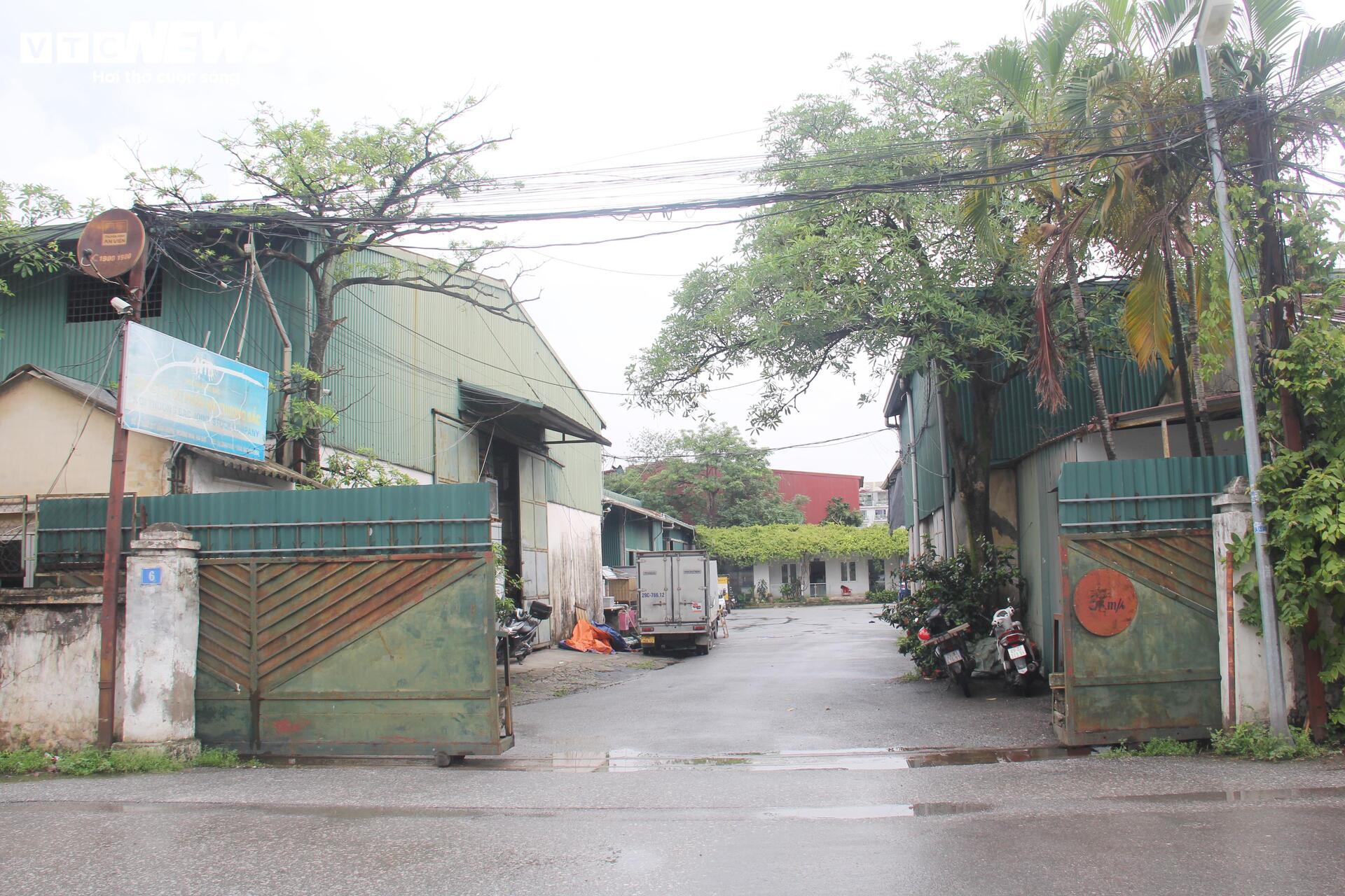 Bị lừa mất tiền, người mua nhà ở xã hội vẫn nghĩ ‘cò’ đã giúp mình - Ảnh 2