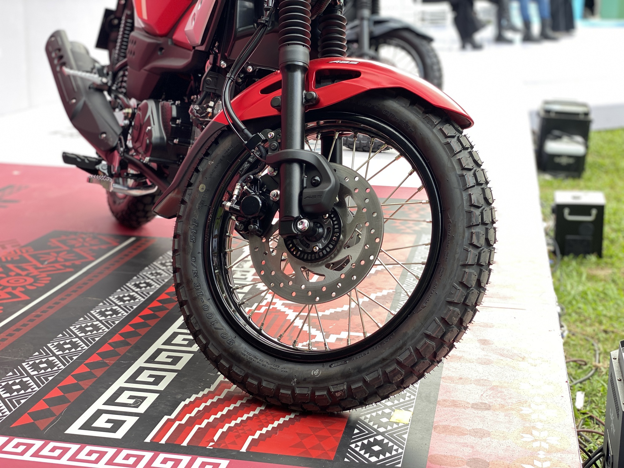 Yamaha PG-1 2025 ra mắt Việt Nam: Bản tầm trung từ hơn 34 triệu đồng, thêm ABS, màn hình điện tử, lốp tinh chỉnh hợp dân phượt - Ảnh 3