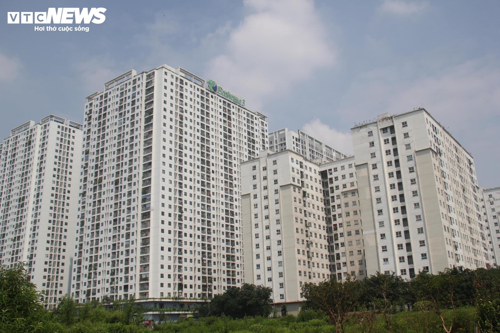 ‘Cò’ giăng lưới bủa vây, người mua nhà xã hội ‘dính’ bất cứ lúc nào - Ảnh 8