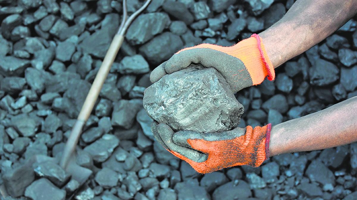 Bị châu Âu quay lưng cấm nhập khẩu, Nga lập tức tìm thấy 'cứu tinh' cho mặt hàng then chốt, sản lượng xuất khẩu tăng gấp đôi - Ảnh 1