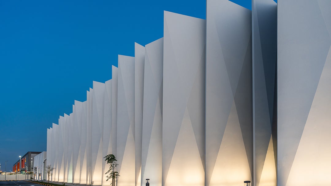 Tin vui từ UAE: "Ông lớn" G42 muốn bắt tay FPT và Việt Thái làm trung tâm dữ liệu, chủ nhân tháp Burj Khalifa sắp sang Việt Nam tìm cơ hội đầu tư - Ảnh 2