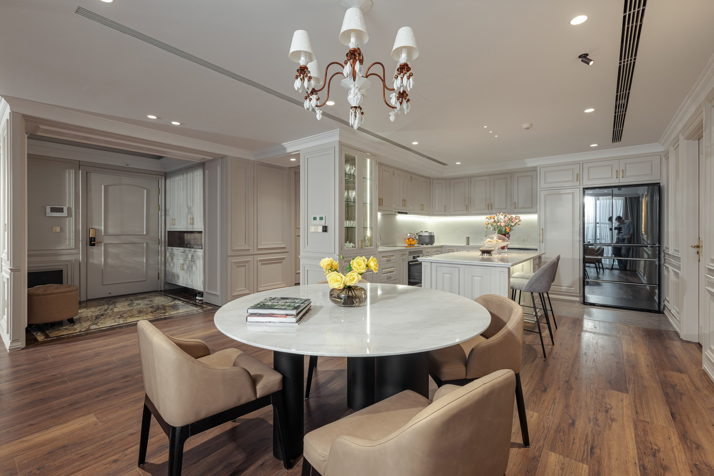 Quá trình biến đổi Penthouse từ phong cách Tân cổ điển sang hiện đại - Ảnh 6